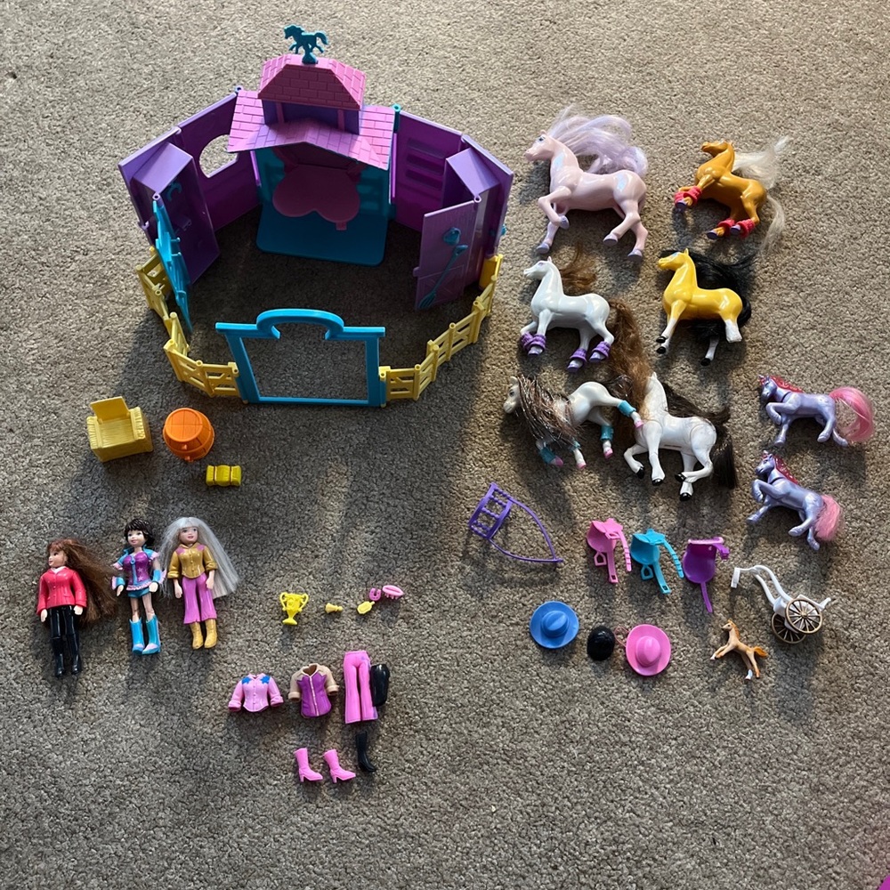 Polly Pocket Ride-in-Style Ranch Playset Polly & Blondie Dolls Mattel 2002